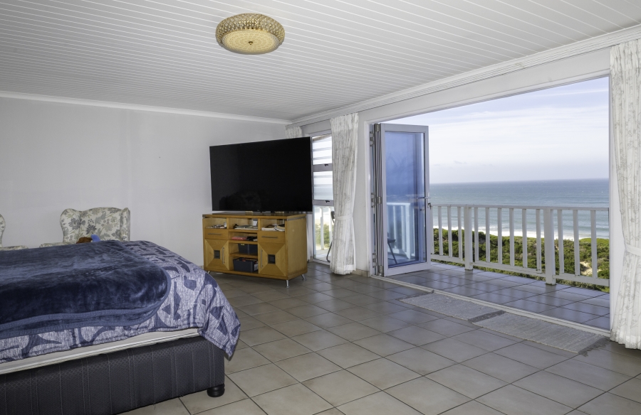 11 Bedroom Property for Sale in West Beach Eastern Cape